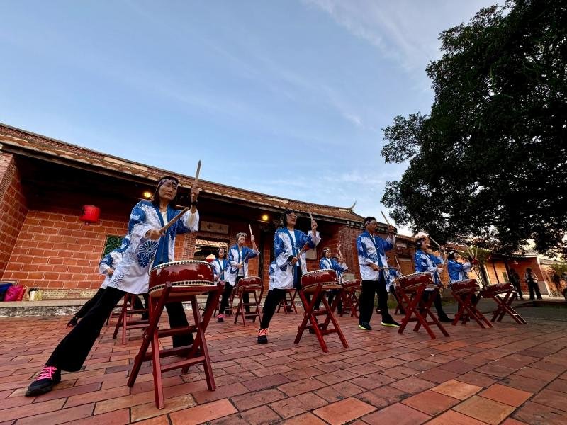以鼓樂傳承地方特色，不僅是霧峰峰谷社區內活躍的文化活動，同時太鼓也成為霧峰峰谷小學的重要教學活動，是培養在地團隊合作精神與快樂生命力的文化基礎。